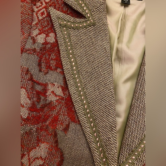 Beautiful blazer with great attention to detail - Picture 5 of 9